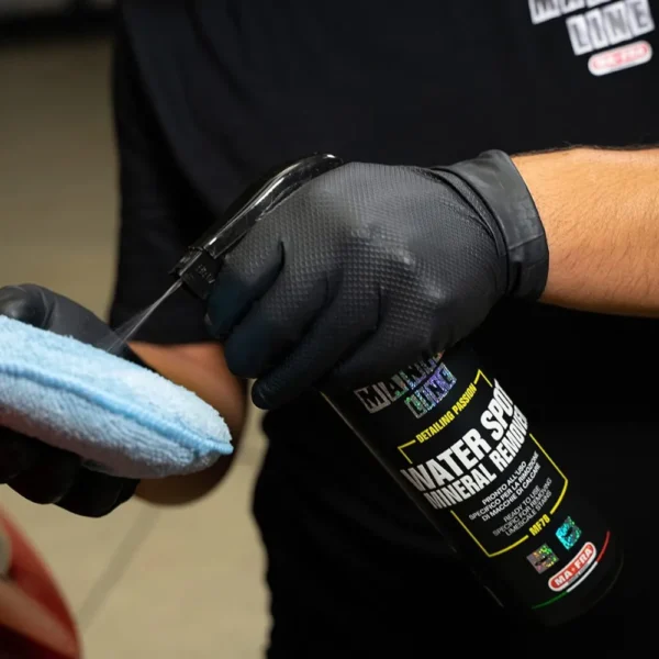 DECONTAMINANTE PER CALCARE E OSSIDAZIONI MAFRA MANIAC LINE WATER SPOT MINERAL REMOVER - immagine 2