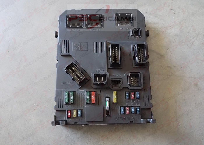 Scatola fusibili interno abitacolo SIEMENS 9650584680 Peugeot 206 01-05 1.1