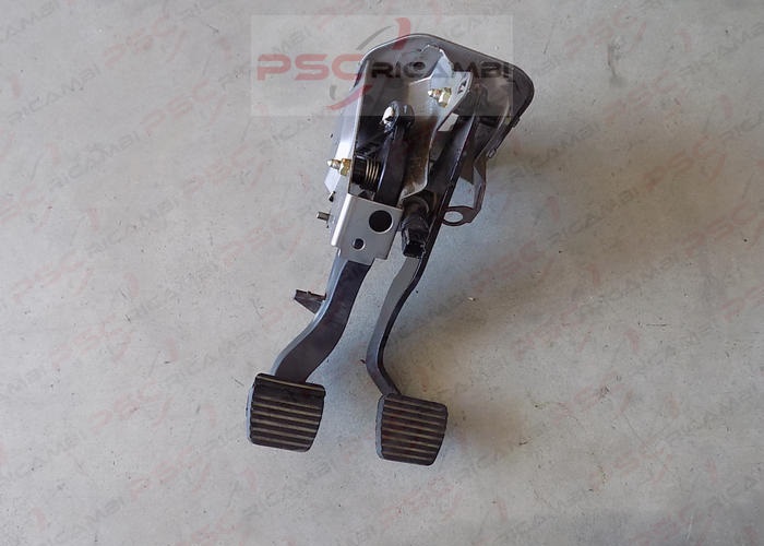 Pedaliera acceleratore/frizione Peugeot 206 01-05 1.1