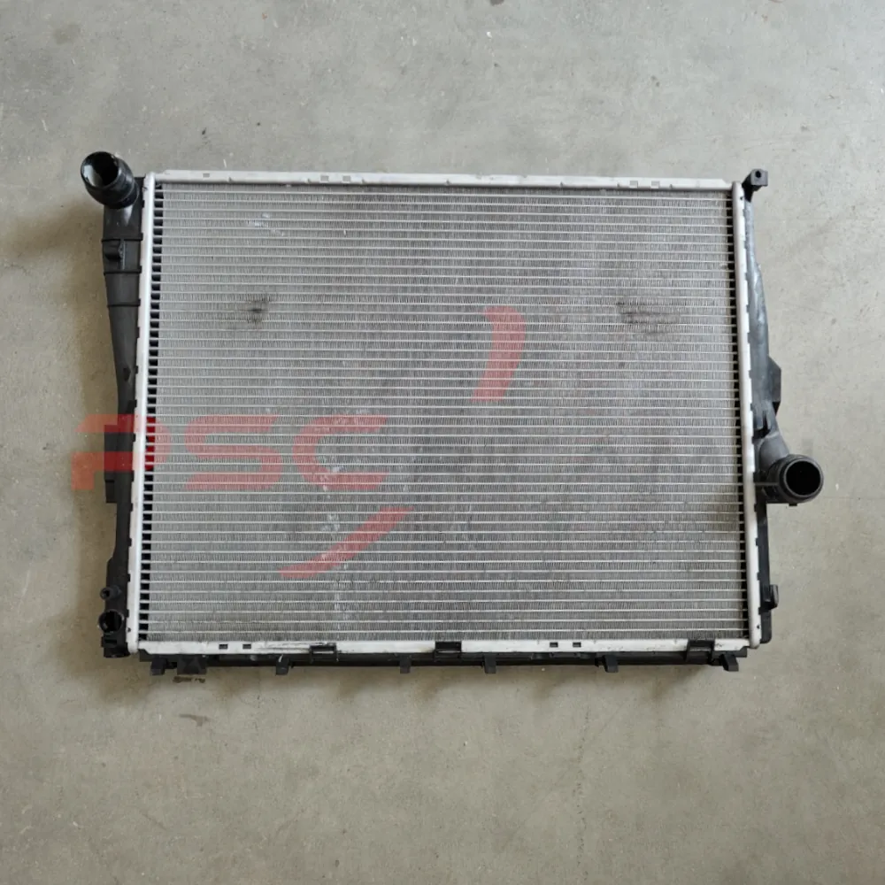 Radiatore motore BMW E46 serie 3 330D - immagine 2